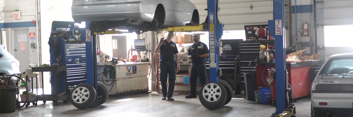 Sils Technicians Completing a Vehicle Safety Inspection Near Me