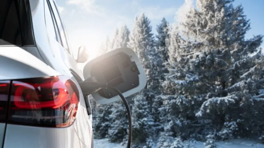 EV range in winter with an electric vehicle charging in cold